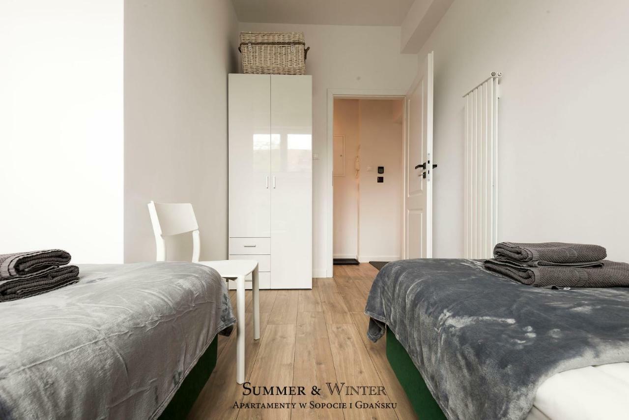 Family Luxury Green Apartment 1-6, 2 Sypialnie I Studio, 52 M2 Гданьск Экстерьер фото
