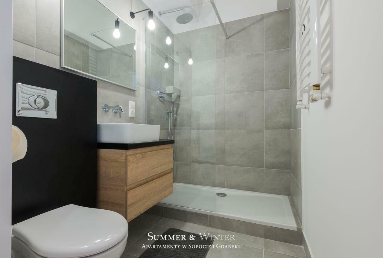 Family Luxury Green Apartment 1-6, 2 Sypialnie I Studio, 52 M2 Гданьск Экстерьер фото